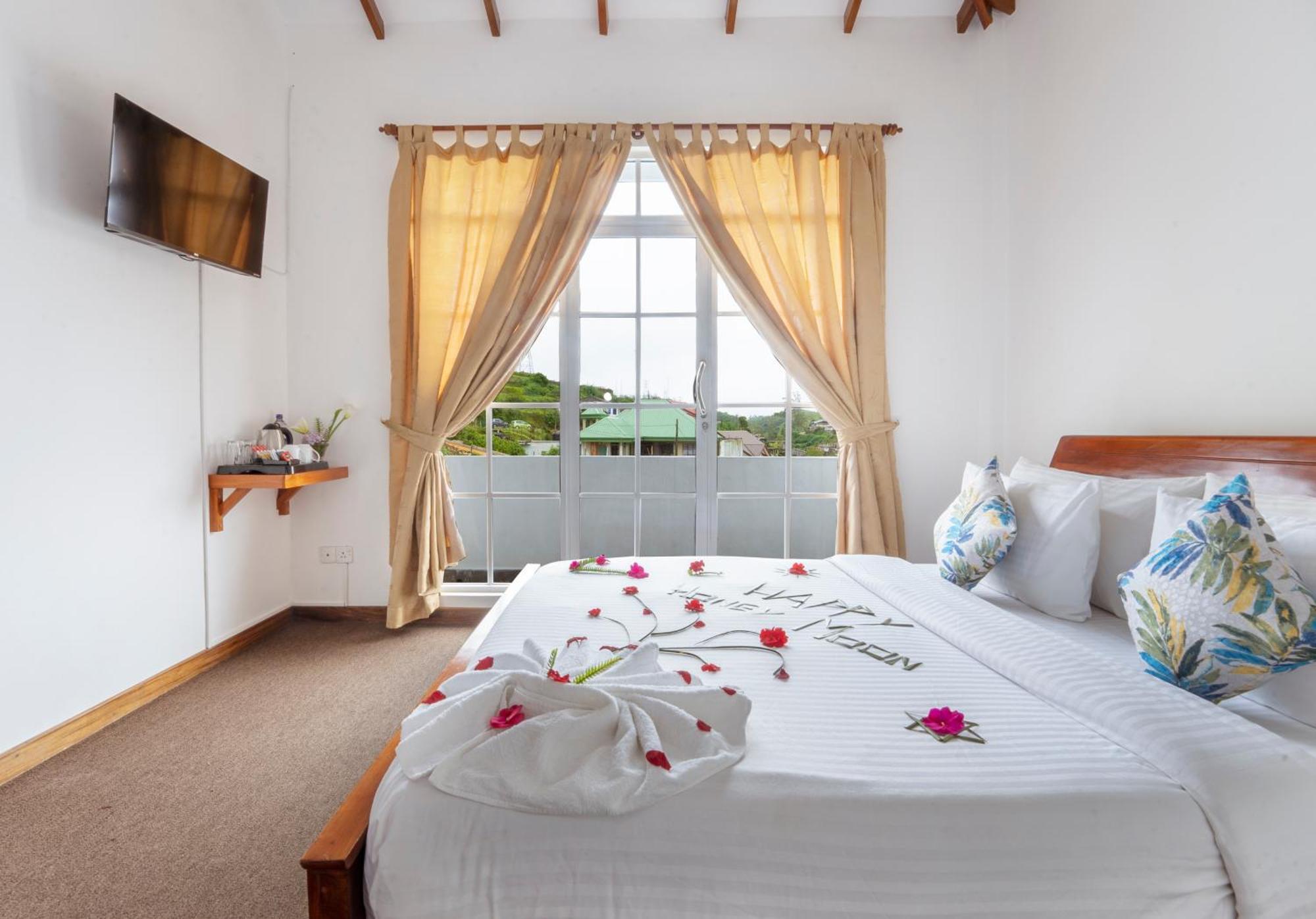 Hotel Aaradhya Nuwara Eliya Esterno foto