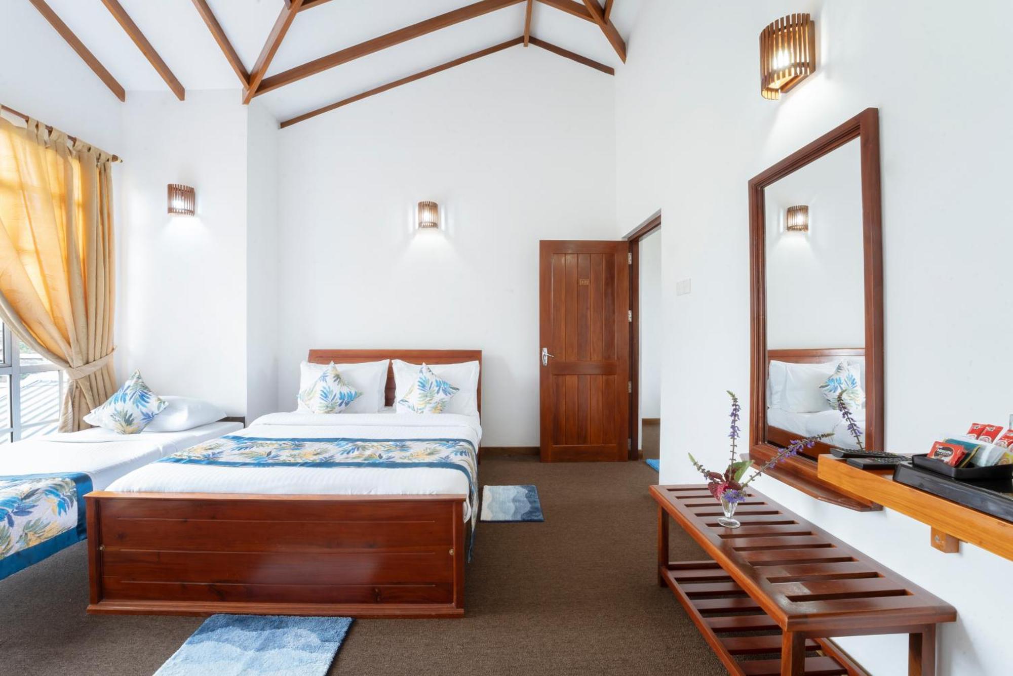 Hotel Aaradhya Nuwara Eliya Esterno foto