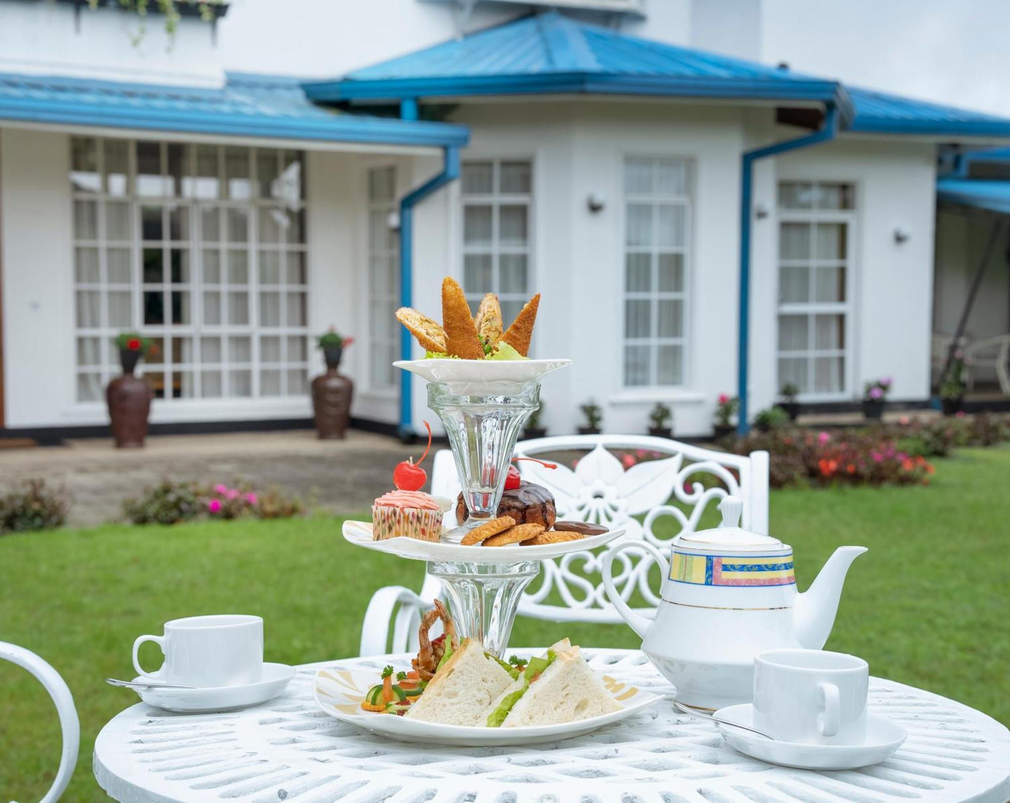 Hotel Aaradhya Nuwara Eliya Esterno foto