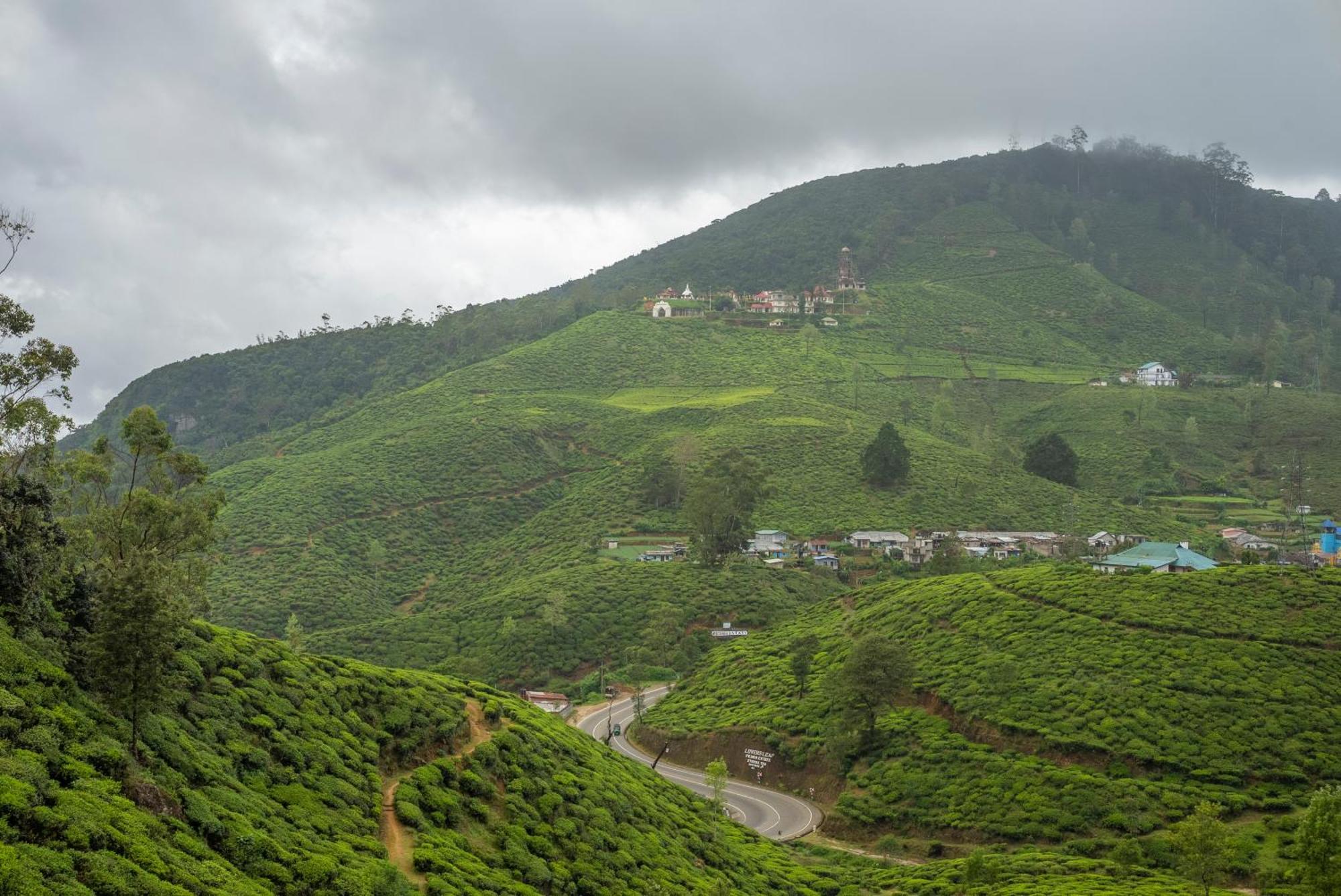 Hotel Aaradhya Nuwara Eliya Esterno foto
